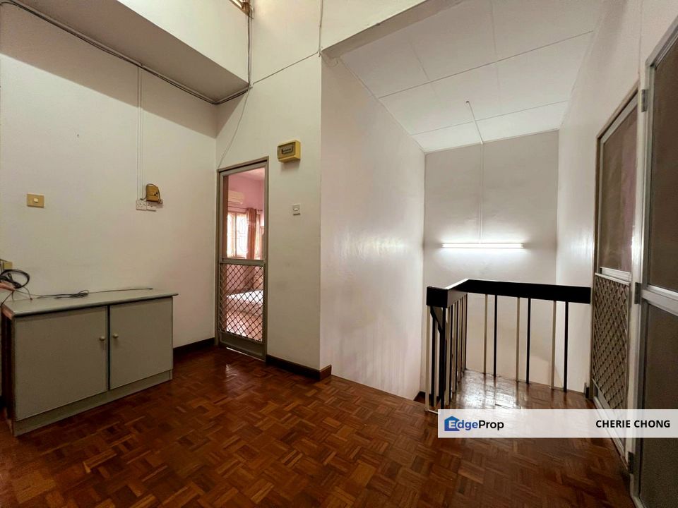 Gunung Rapat Ampang Superlink Double Storey Terrace House Near Field , Perak, Ampang