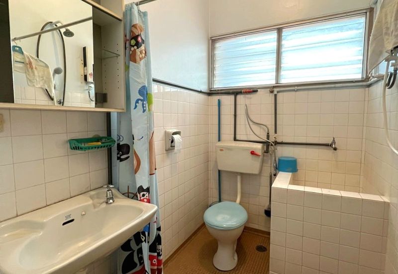 Gunung Rapat Ampang Superlink Double Storey Terrace House Near Field 