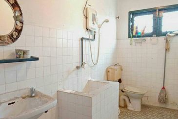 Gunung Rapat Taman Hari Lela Freehold Double Storey Terrace House Facing Field 