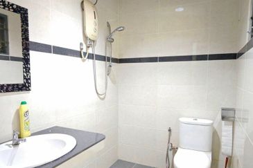 Gunung Rapat Taman Hari Lela Freehold Double Storey Terrace House Facing Field 