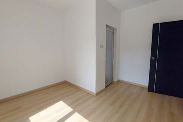 Gunung Rapat Wira Jaya Nice 2 Storey Terrace House Corner Unit With Renovation 