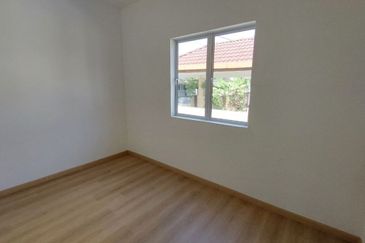 Gunung Rapat Wira Jaya Nice 2 Storey Terrace House Corner Unit With Renovation 