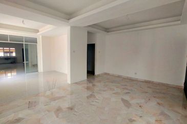 Gunung Rapat Wira Jaya Nice 2 Storey Terrace House Corner Unit With Renovation 
