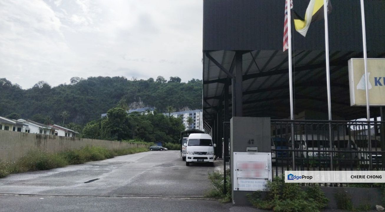 Jalan Kuala Kangsar Ipoh Prime Commercial Land With 2 Storey Building , Perak, Ipoh