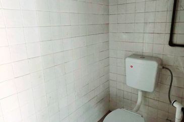 Jalan Sultan Abdul Jalil Ipoh 1st Floor Shoplot Near Tourist Spot 