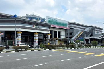 Oxpoint Office Tower Piccadilly Greentown Prestigious Office Space Corner Heart Of City