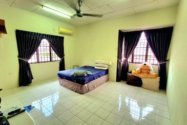 Menglembu Good Condition 2 Storey Terrace House Corner Unit With Renovation 