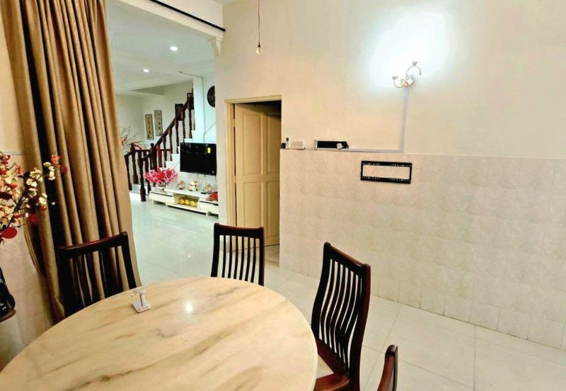 Menglembu Good Condition 2 Storey Terrace House Corner Unit With Renovation 