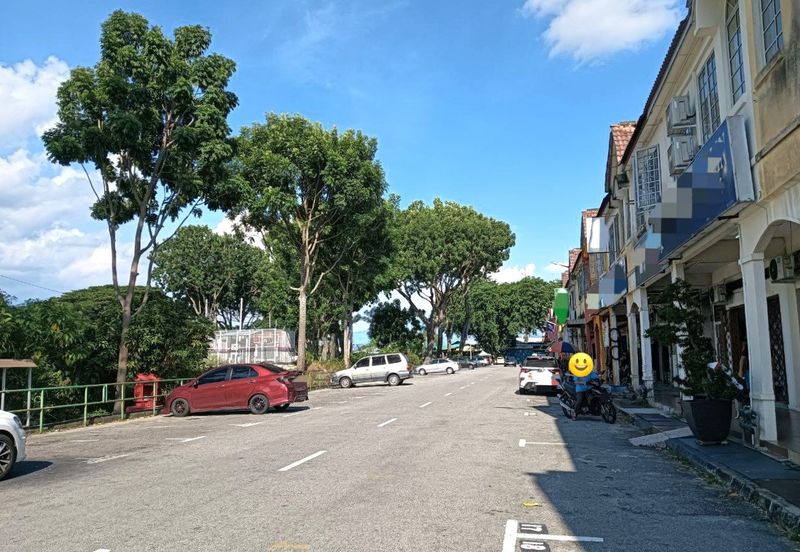 Menglembu Bandar Lahat Baru Prime Area 2 Storey Shoplot Facing Main Road High Exposure Good Investment 