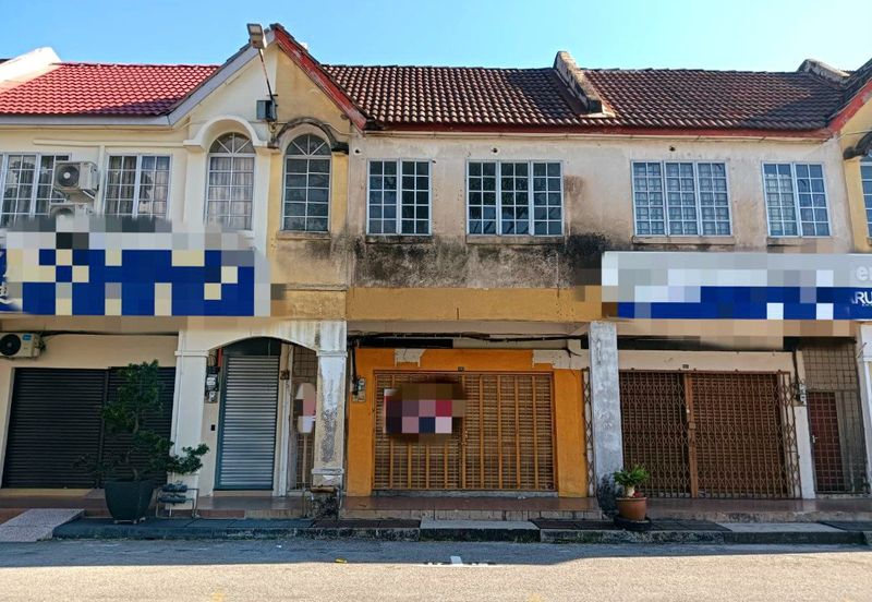 Menglembu Bandar Lahat Baru Prime Area 2 Storey Shoplot Facing Main Road High Exposure Good Investment 