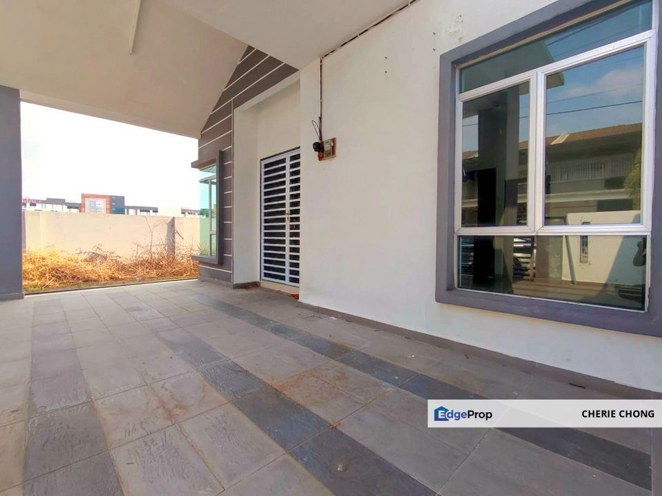 Klebang Perdana Chemor Good Condition 1 Storey Semi-D House Walking Distance To Sentra Mall, Perak, Chemor