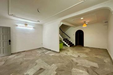 Taman Cempaka Ipoh Good Condition 2 Storey Terrace House Carporch Awning Tiles Near Gunung Rapat & Ipoh Town 