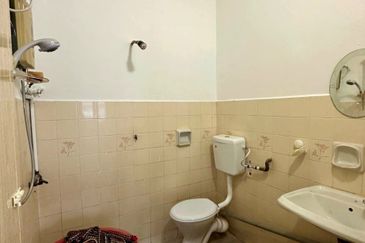 Taman Cempaka Ipoh Good Condition 2 Storey Terrace House Carporch Awning Tiles Near Gunung Rapat & Ipoh Town 