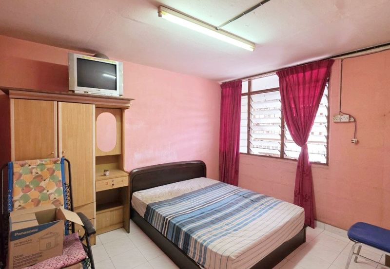 Flat Pakatan Bercham