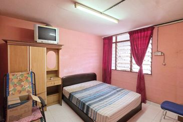 Flat Pakatan Bercham