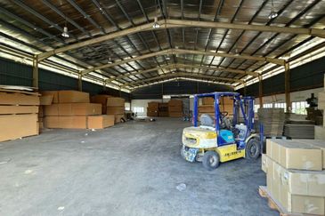 Jelapang Industrial Area Factory With Big Land Strategic Location Easy Access Silibin Menglembu 