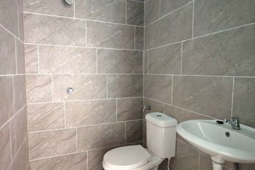 TASEK AVENUE RESIDENT