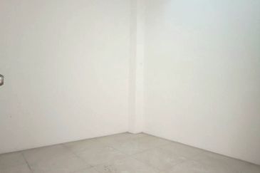 TASEK AVENUE RESIDENT