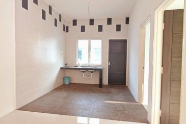 TASEK AVENUE RESIDENT