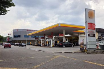 Ipoh Garden Jalan Lau Pak Khuan Good Condition Double Storey Shoplot 