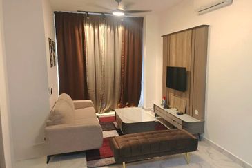 The Palazzo Condo Modern & Nice Unit With 2 Carparks Near Ipoh Garden 