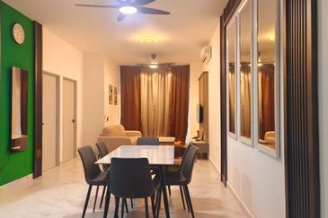 The Palazzo Condo Modern & Nice Unit With 2 Carparks Near Ipoh Garden 