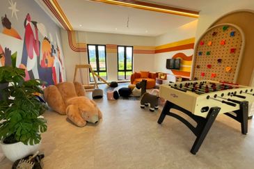 The Palazzo Condo Modern & Nice Unit With 2 Carparks Near Ipoh Garden 