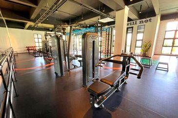 The Palazzo Condo Modern & Nice Unit With 2 Carparks Near Ipoh Garden 