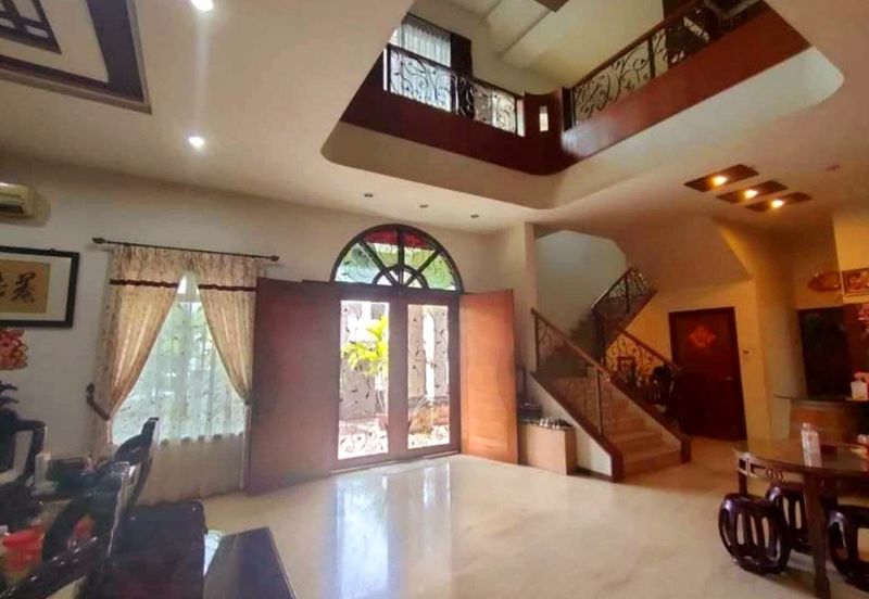 Taman River Villas Luxury Double Storey Bungalow Well-maintained Near Airport 