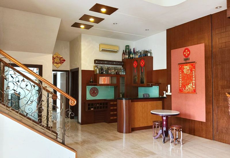 Taman River Villas Luxury Double Storey Bungalow Well-maintained Near Airport 