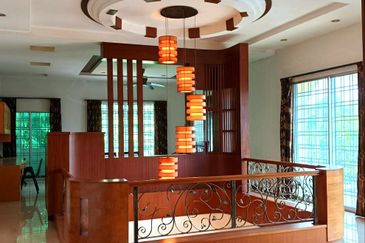 Taman River Villas Luxury Double Storey Bungalow Well-maintained Near Airport 