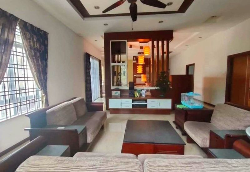 Taman River Villas Luxury Double Storey Bungalow Well-maintained Near Airport 