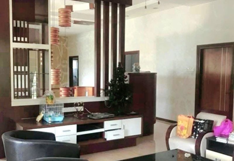 Taman River Villas Luxury Double Storey Bungalow Well-maintained Near Airport 