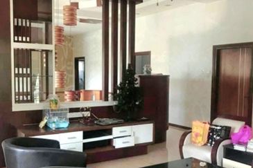 Taman River Villas Luxury Double Storey Bungalow Well-maintained Near Airport 