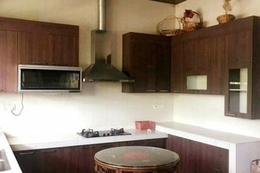 Taman River Villas Luxury Double Storey Bungalow Well-maintained Near Airport 