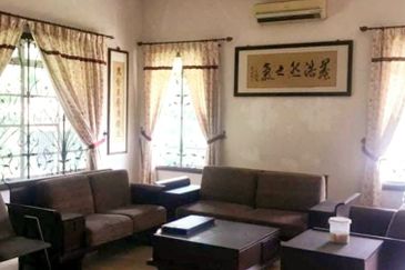 Taman River Villas Luxury Double Storey Bungalow Well-maintained Near Airport 