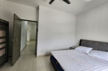 Meru Scientex Condominium High Floor Nice Unit With Tight Security 