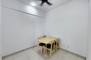 Meru Scientex Condominium High Floor Nice Unit With Tight Security 