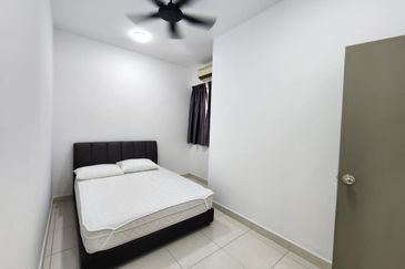 Meru Scientex Condominium High Floor Nice Unit With Tight Security 