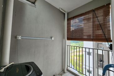 Meru Scientex Condominium High Floor Nice Unit With Tight Security 