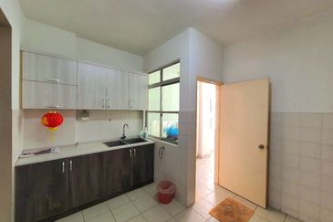 KONDOMINIUM DAMAIPURI