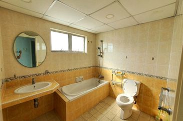 KONDOMINIUM DAMAIPURI