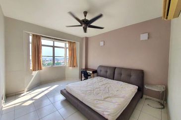 KONDOMINIUM DAMAIPURI