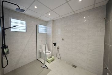 Pengkalan Station 18