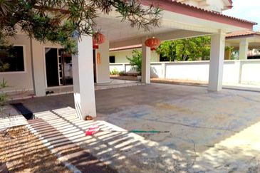 Bandar Baru Sri Klebang Double Storey Semi-D House With Renovation Clubhouse Facilities 