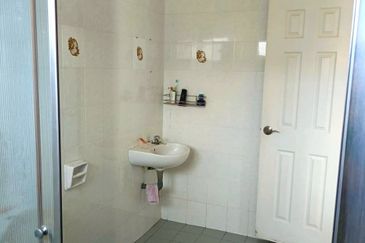 Bandar Baru Sri Klebang Double Storey Semi-D House With Renovation Clubhouse Facilities 