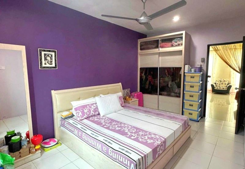 Menglembu Taman Desa Rishah Permai 3 Storey Terrace House Good Condition 