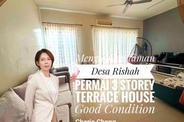 Menglembu Taman Desa Rishah Permai 3 Storey Terrace House Good Condition 
