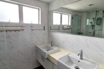 KONDOMINIUM DAMAIPURI