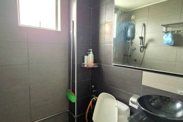 KONDOMINIUM DAMAIPURI